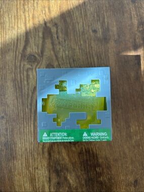 Minecraft Gold/Yellow Viral Jellycube - Official